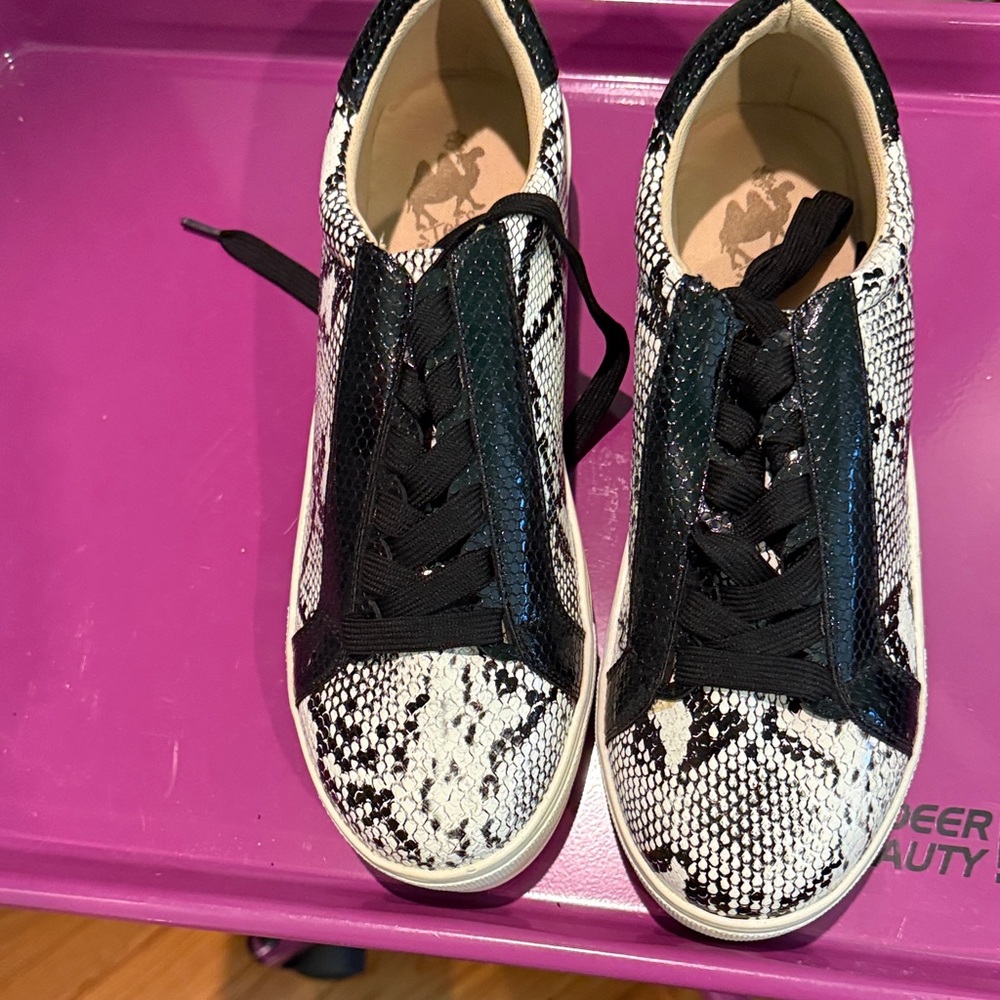 Steve Madden Black & White Snake Print Lace-Up Sneakers